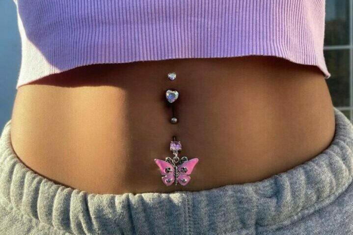 Пирсинг в пупок: какие виды бывают и как делают прокол